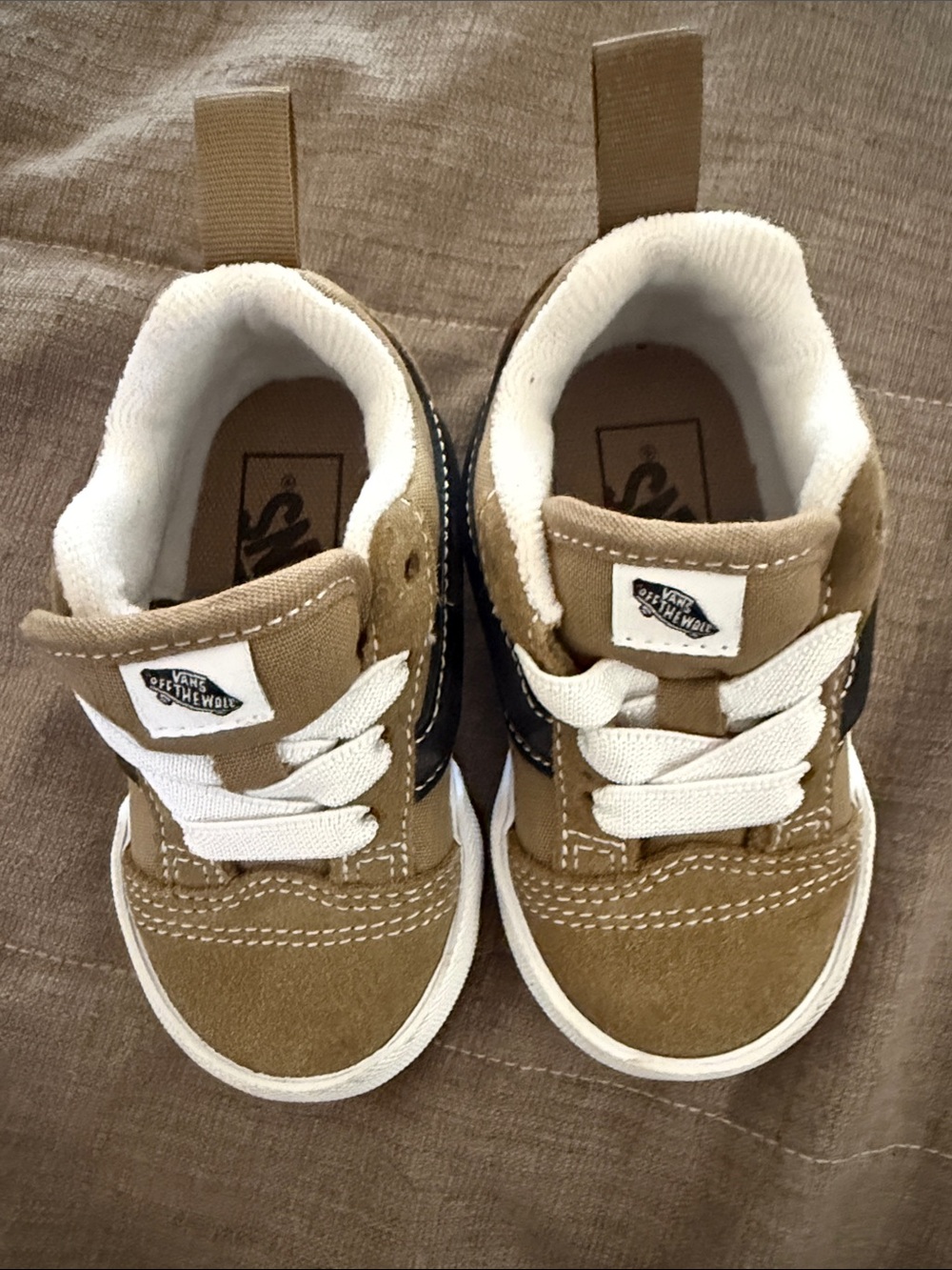 Vans Knu Skool Kids Olive Tan and White Low Top Elastic lace Sneakers 5.5 Todler